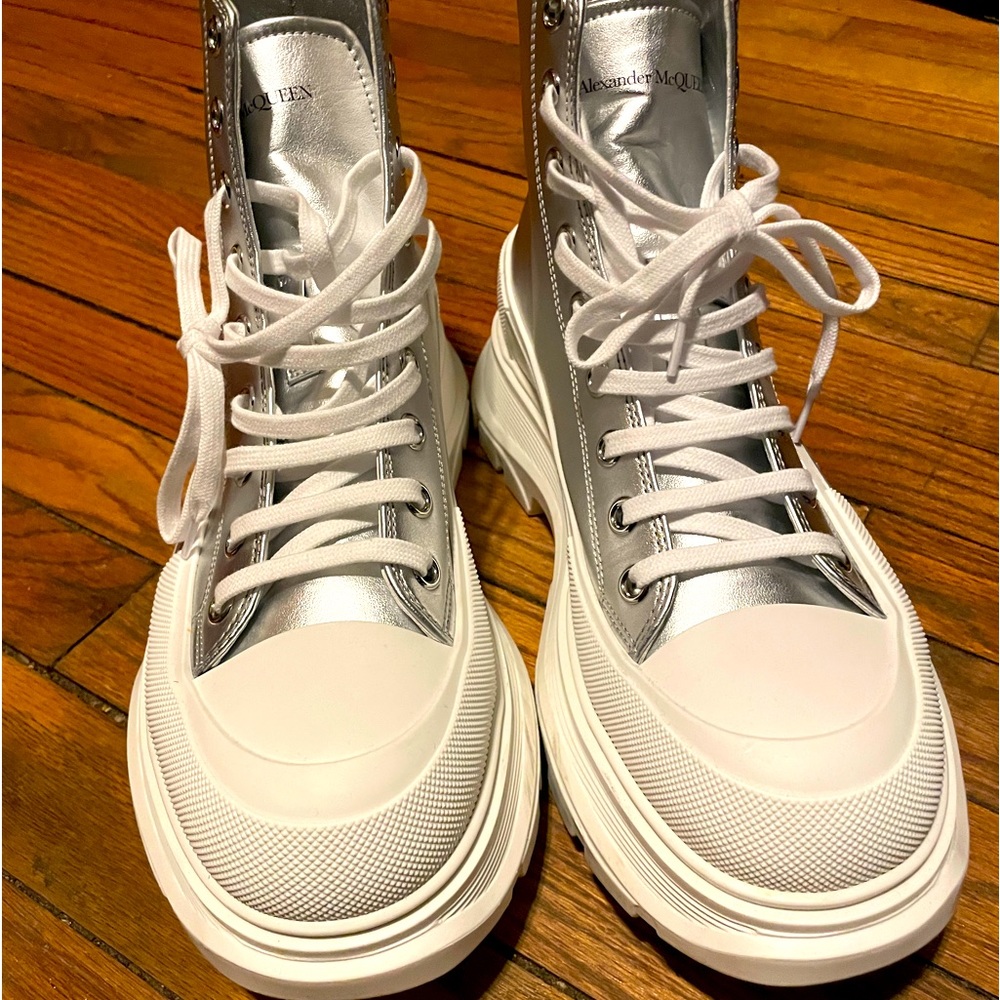 Alexander McQueen Treadslick Boot